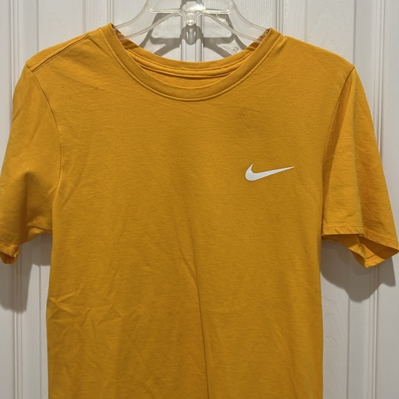 NIKE Dri- Fit Tee - Picture 2 of 5
